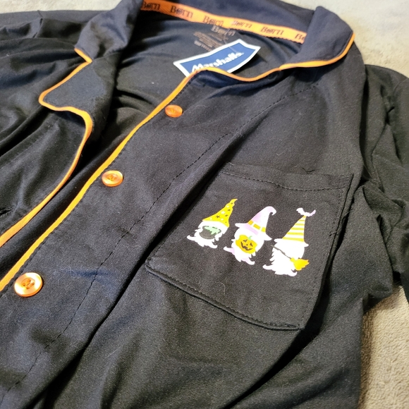 NEW! Women's Gnome Pajama Set By born Black Button Shirt & Pants M - Picture 5 of 7